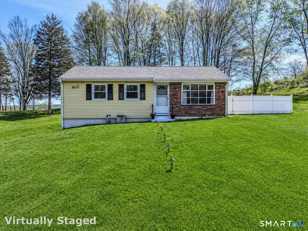 $389,900 | 115 Wynwood Drive, New Milford, CT 06776