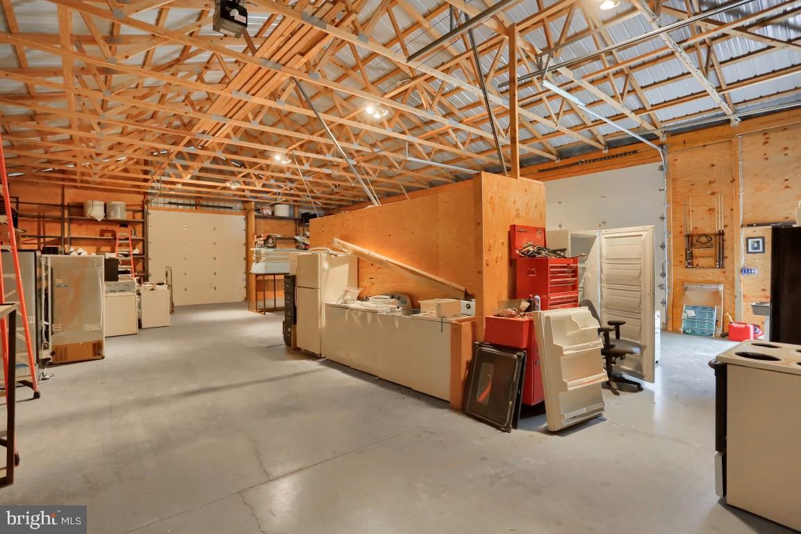 645 Bairs Road York, PA 17408 - Photo 35 of 41 Gallery Image 35