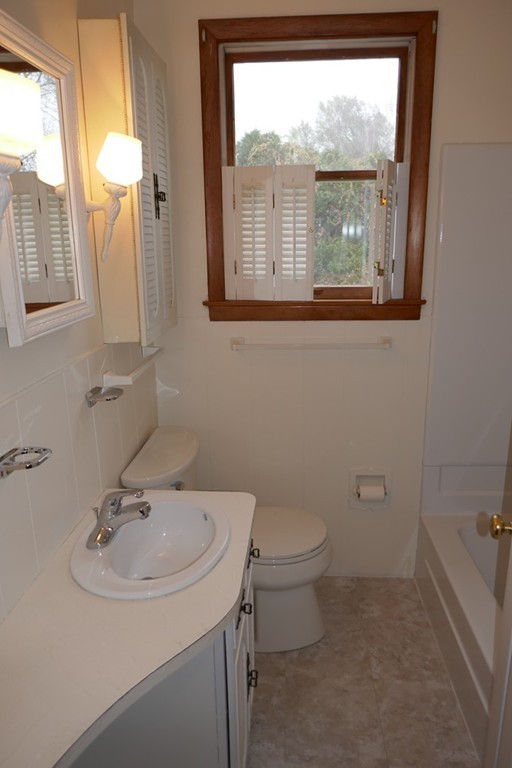8 Intervale Road Boylston, MA 01505 - Photo 3 of 26 Gallery Image 3