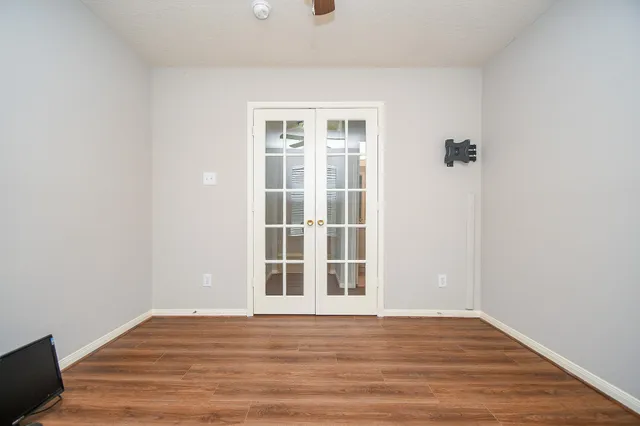 $2,450 | 707 New Pines Drive, Spring, TX 77373