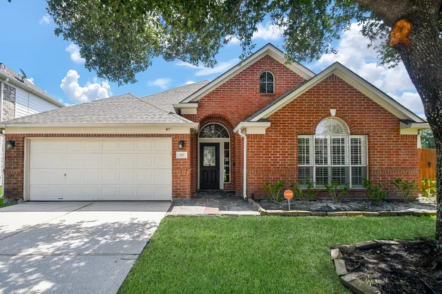 $2,450 | 707 New Pines Drive, Spring, TX 77373
