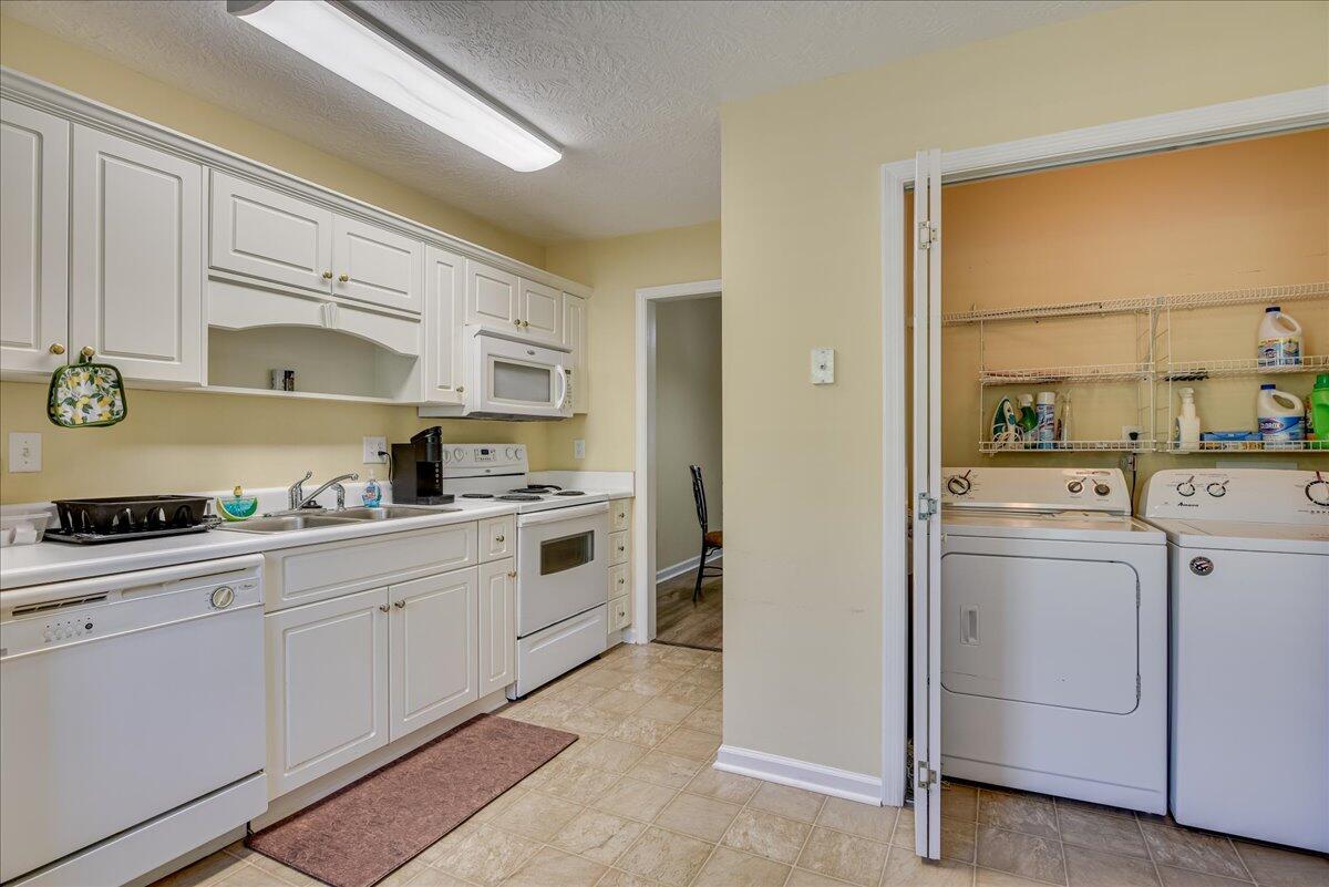 540 Edgecliff Lane Evans, GA 30809 - Photo 12 of 32 11-111