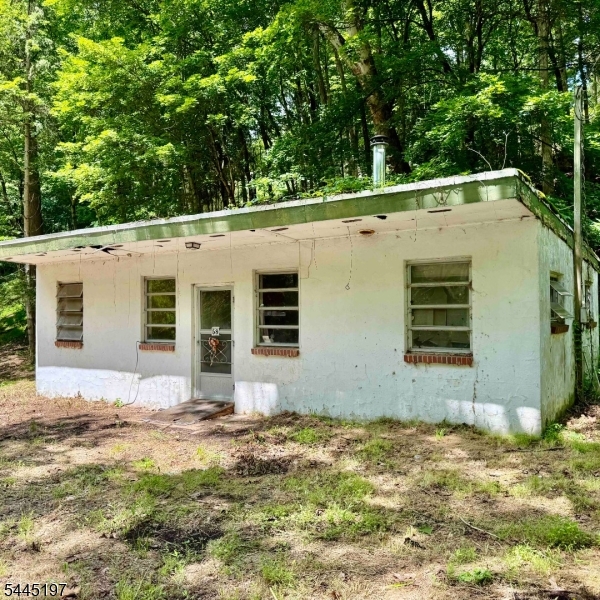 58 Hollow Road Glen Gardner, NJ 08826 - Photo 3 of 17