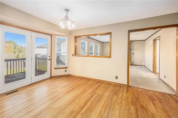 $349,900 | 1108 Yokley Drive, Raymore, MO 64083