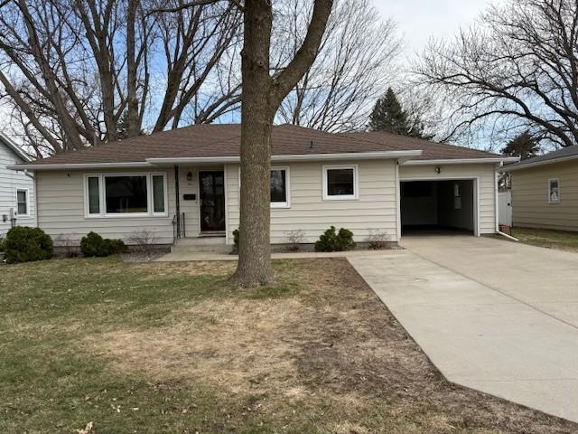 901 5th Street Southwest Waseca, MN 56093 - Photo 2 of 17