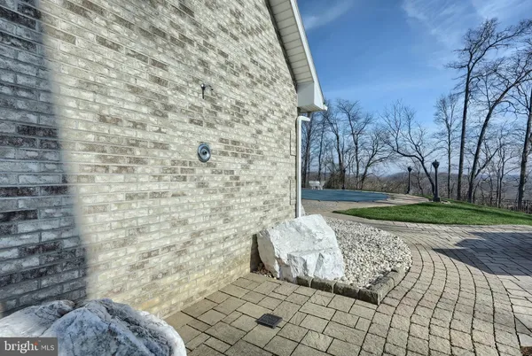 $1,199,900 | 4440 Beards School Road, Spring Grove, PA 17362