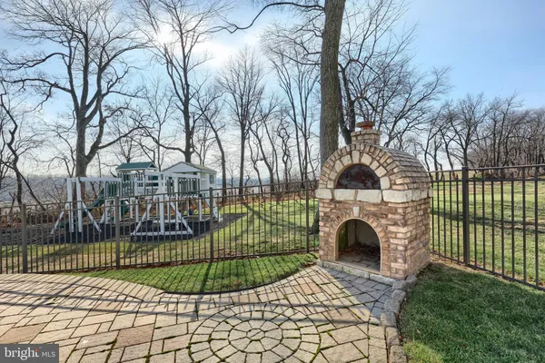 $1,199,900 | 4440 Beards School Road, Spring Grove, PA 17362