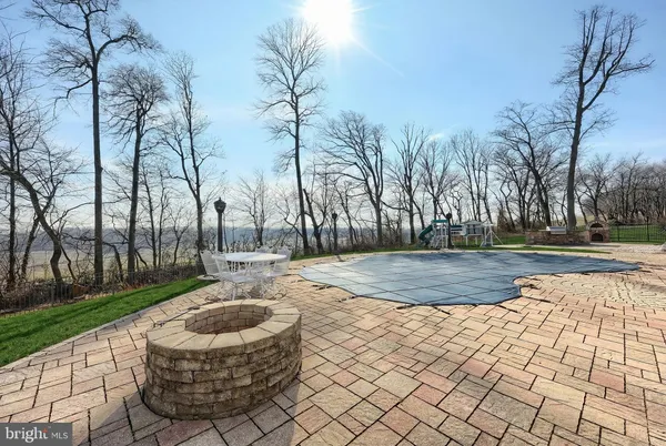 $1,199,900 | 4440 Beards School Road, Spring Grove, PA 17362