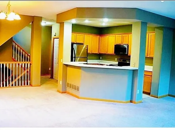 $2,250 | 2332 Eagle Trace Lane, Woodbury, MN 55129