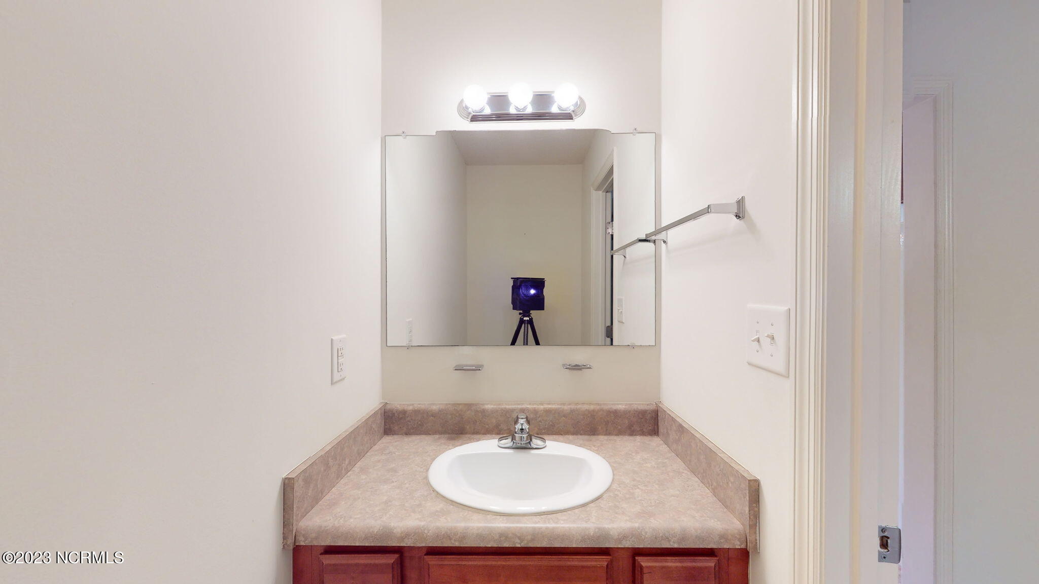 252 Smallwood Road Hubert, NC 28539 - Photo 13 of 29 13-web-or-mls-252-Smallwood-Rd-Hubert-NC