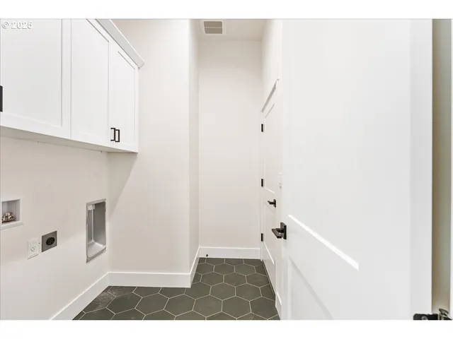 $549,950 | 737 Southeast Forest Glen Road, Estacada, OR 97023