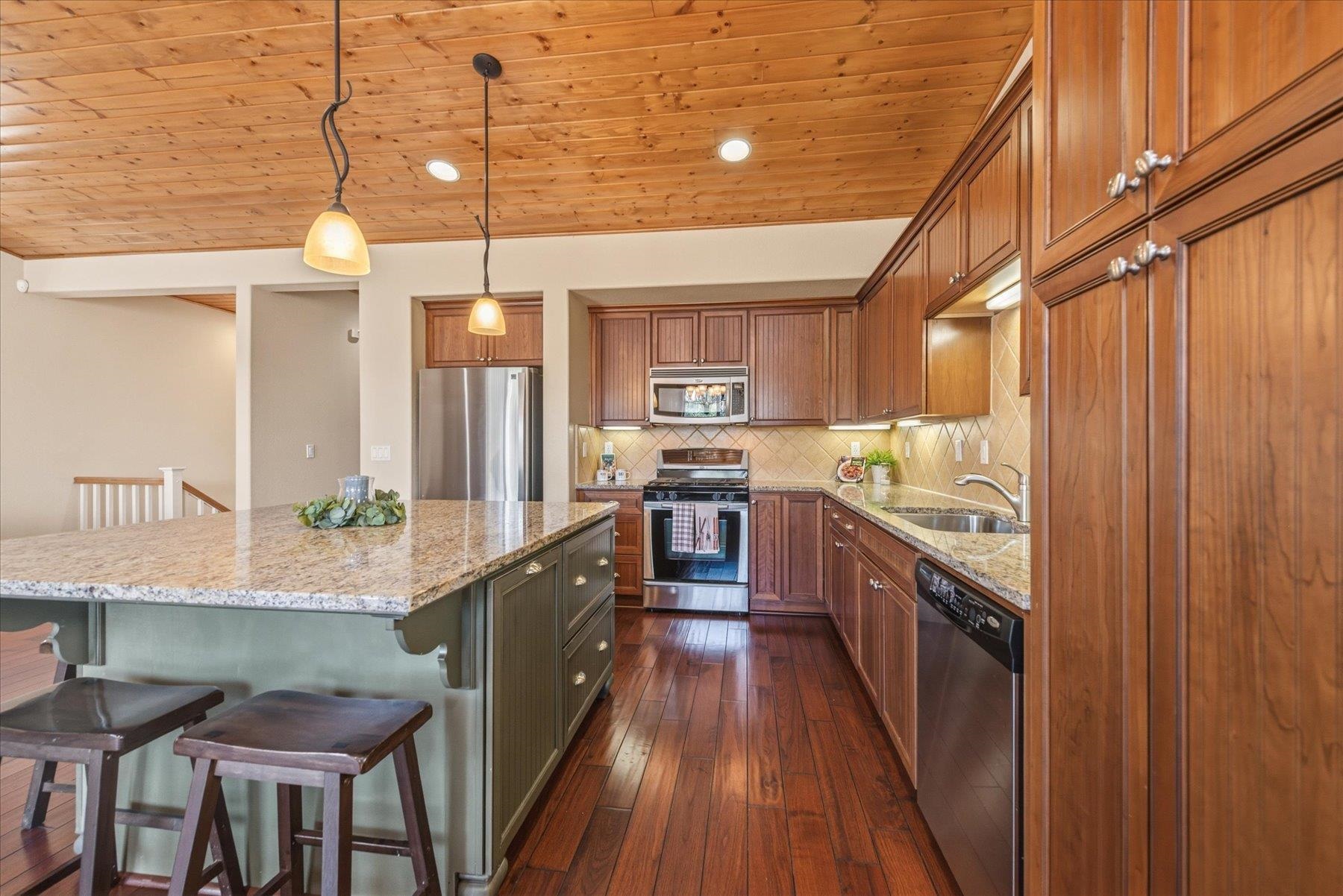 11357 Brockway Road Truckee, CA 96161 - Photo 10 of 28 Gallery Image 10