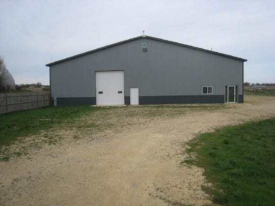 3366 Eddie Road Winnebago, IL 61088 - Photo 3 of 3 a backyard of a house