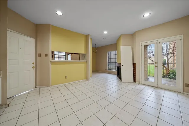 a view of a livingroom with a furniture