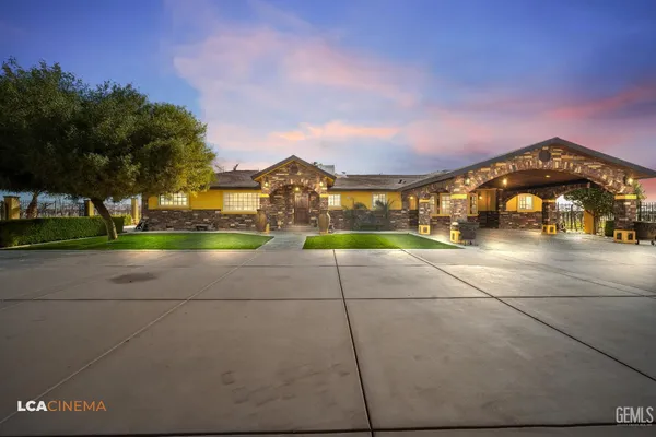 $849,999 | Undisclosed Address, Earlimart, CA 93219