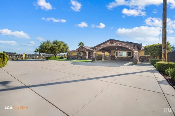 $849,999 | Undisclosed Address, Earlimart, CA 93219