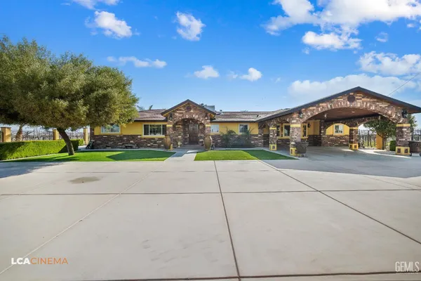 $849,999 | Undisclosed Address, Earlimart, CA 93219