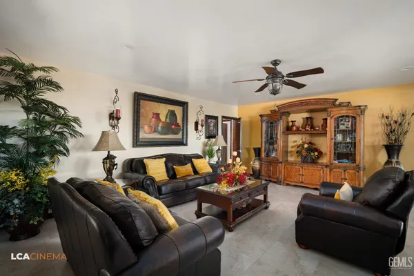 $849,999 | Undisclosed Address, Earlimart, CA 93219