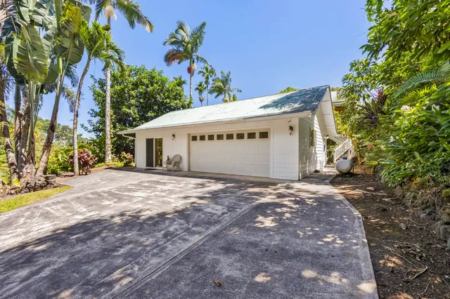 $2,335,500 | 285 Kalo Road, Hana, HI 96713
