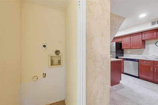 $1,250 | 2311 Basil Drive, Unit C105, Arlington, TX 76006