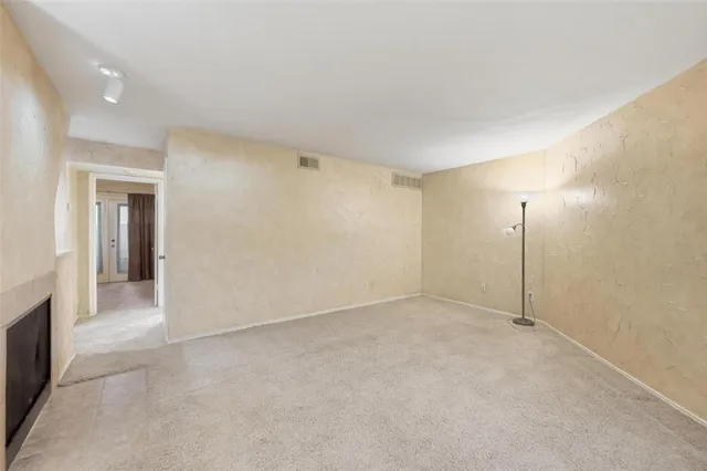 $1,250 | 2311 Basil Drive, Unit C105, Arlington, TX 76006