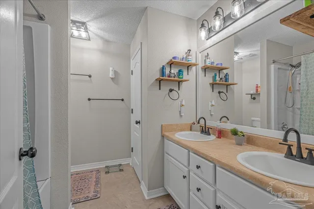 $269,000 | 6856 Old W Lane, Milton, FL 32570