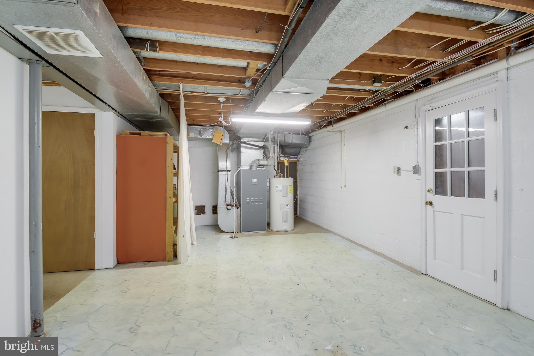 8036 Stillbrooke Road Manassas, VA 20112 - Photo 33 of 41 Basement