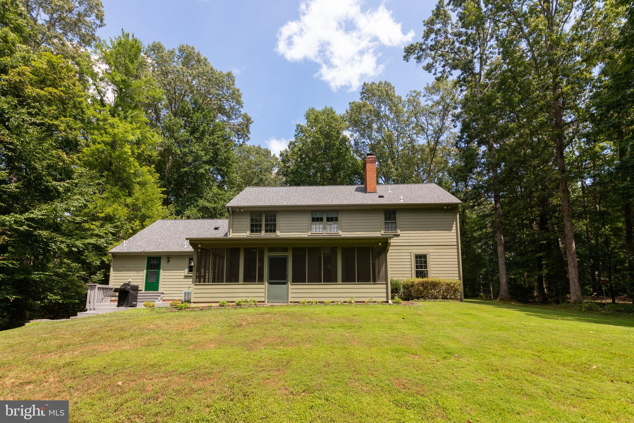 8036 Stillbrooke Road Manassas, VA 20112 - Photo 37 of 41 Back Exterior