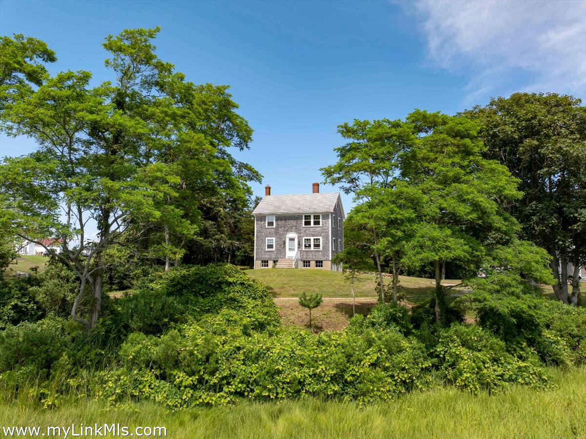 34 Edy's Island Way Chilmark, MA 02535 - Photo 21 of 46