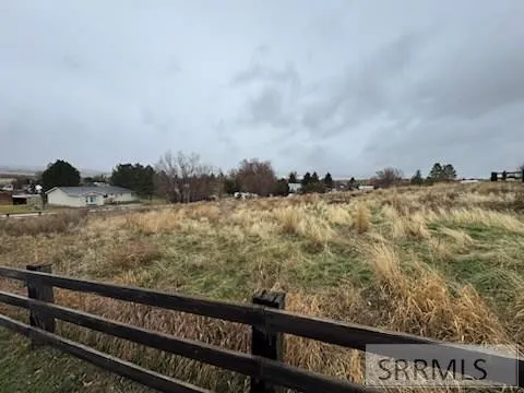 $170,000 | 977 East Shoshone Street, Rockland, ID 83271