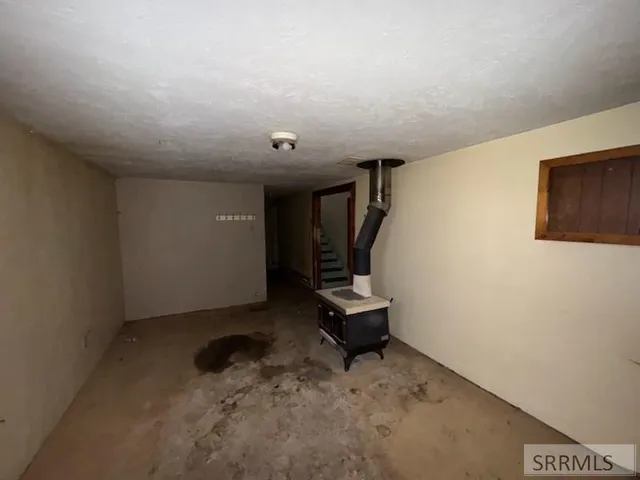 $170,000 | 977 East Shoshone Street, Rockland, ID 83271