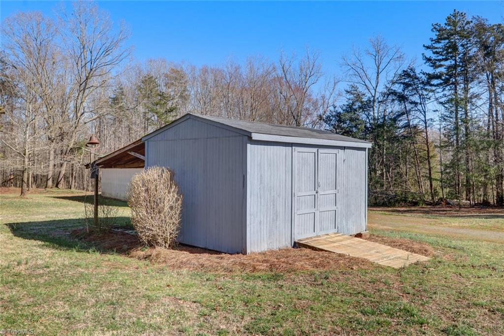 385 County Line Road Reidsville, NC 27320 - Photo 28 of 33 Gallery Image 28