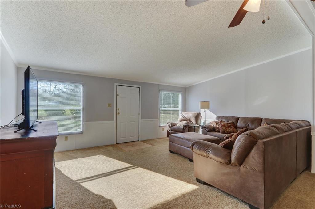 385 County Line Road Reidsville, NC 27320 - Photo 5 of 33 Gallery Image 5