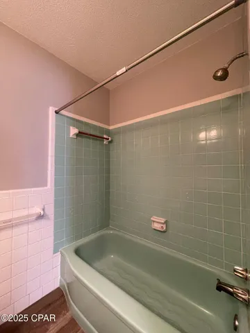 $1,800 | 1010 West 12th Court, Panama City, FL 32401