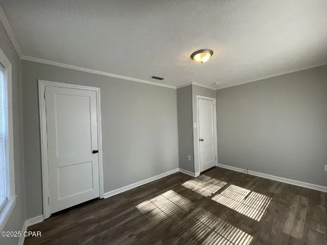 $1,800 | 1010 West 12th Court, Panama City, FL 32401