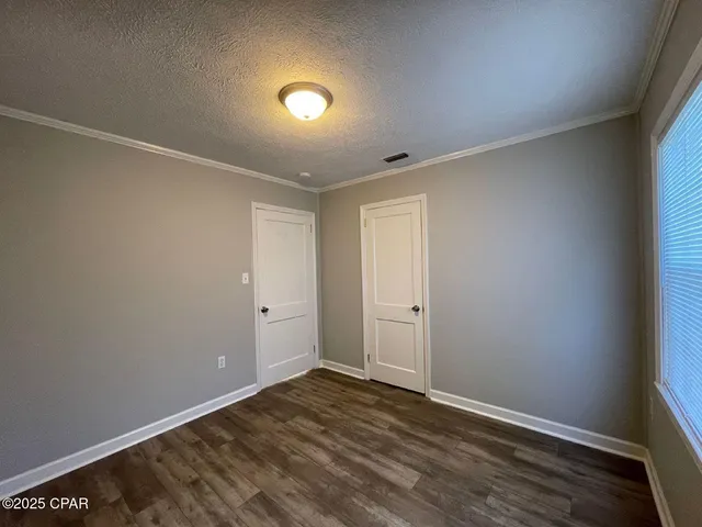 $1,800 | 1010 West 12th Court, Panama City, FL 32401