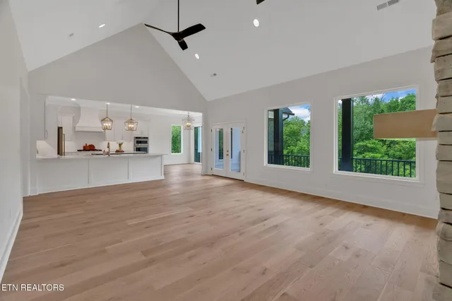 $1,330,000 | 618 Winding Creek Way, Walland, TN 37886