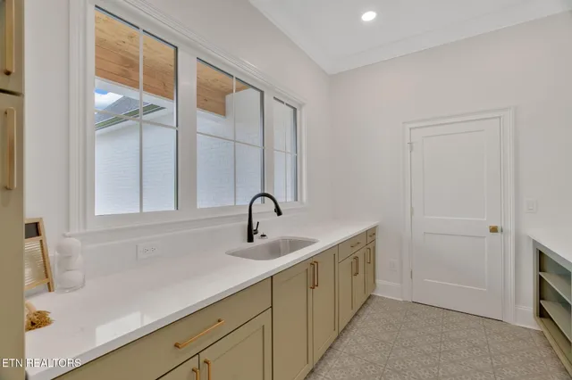 $1,330,000 | 618 Winding Creek Way, Walland, TN 37886