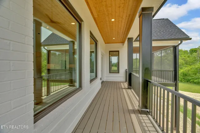 $1,330,000 | 618 Winding Creek Way, Walland, TN 37886