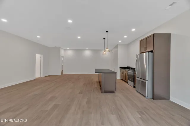 $1,330,000 | 618 Winding Creek Way, Walland, TN 37886