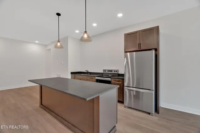 $1,330,000 | 618 Winding Creek Way, Walland, TN 37886