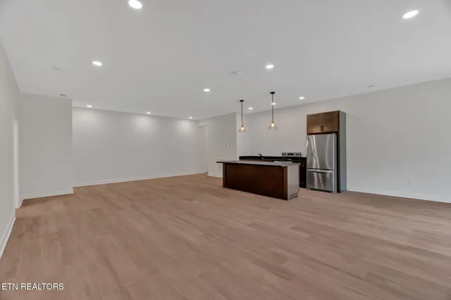 $1,330,000 | 618 Winding Creek Way, Walland, TN 37886