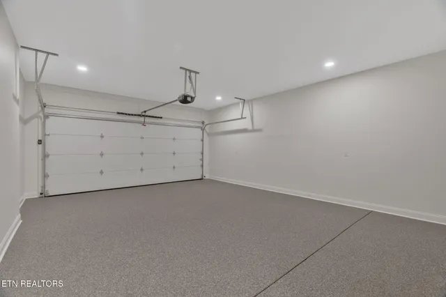 $1,330,000 | 618 Winding Creek Way, Walland, TN 37886