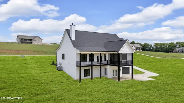 $1,330,000 | 618 Winding Creek Way, Walland, TN 37886