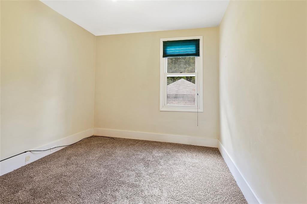 3955 Evergreen Road Pittsburgh, PA 15214 - Photo 18 of 20 Third bedroom