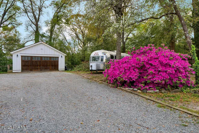 $899,000 | 416 Central Boulevard, Wilmington, NC 28401