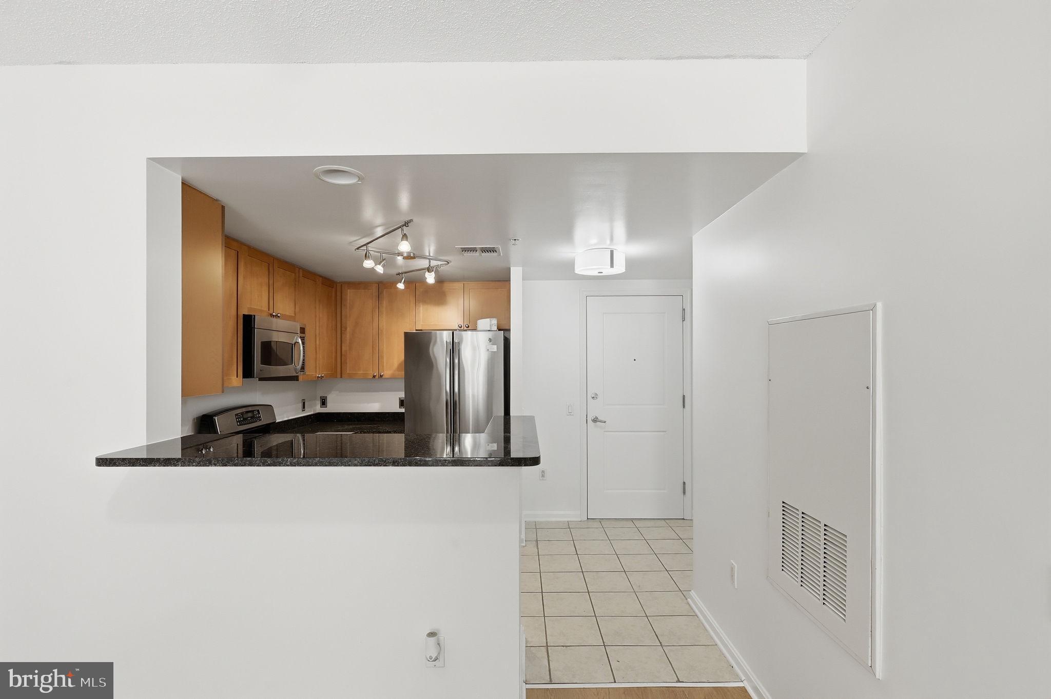 930 Wayne Avenue, Unit 201 Silver Spring, MD 20910 - Photo 13 of 31