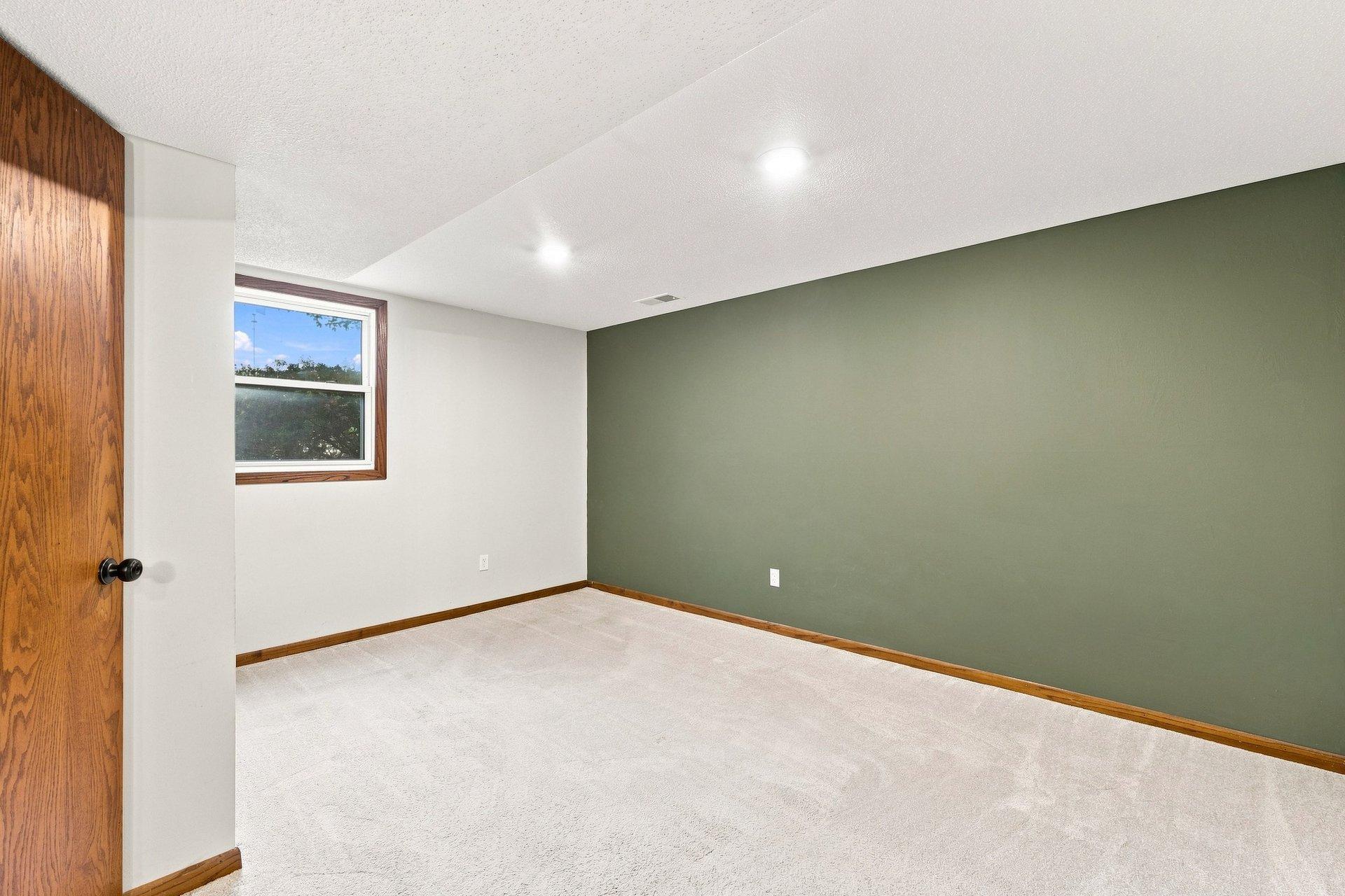 3996 Rahn Road Eagan, MN 55122 - Photo 42 of 63 Gallery Image 42