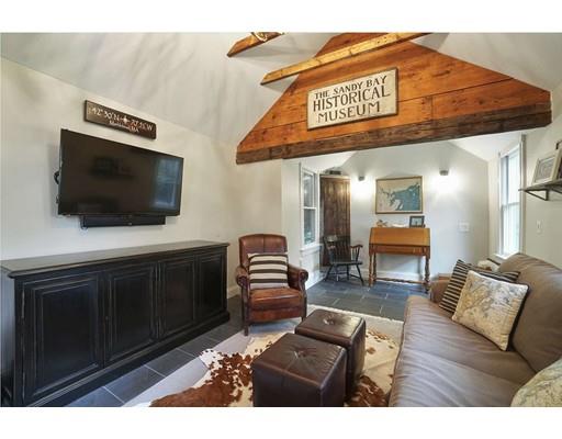 27 Pearl Street Marblehead, MA 01945 - Photo 23 of 25 a living room with furniture and a flat screen tv