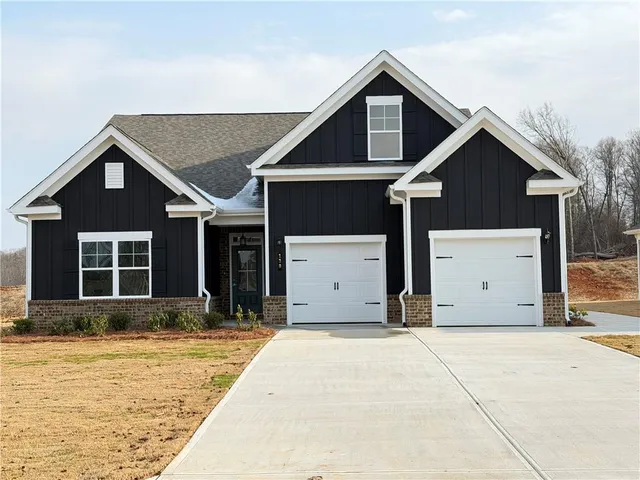$448,973 | 130 Classic Overlook, Homer, GA 30547